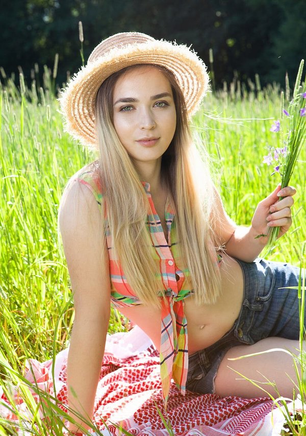 Ленка, 21